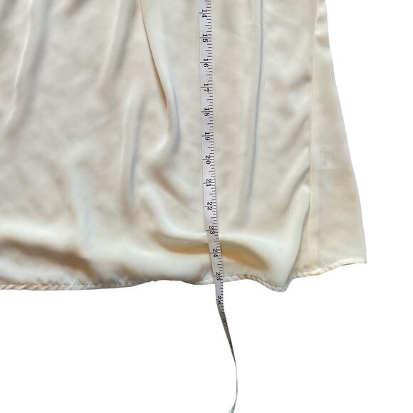 Collection by Cezele White Babydoll Style Tunic. Sheer Detail. Size Small - Picture 5 of 7